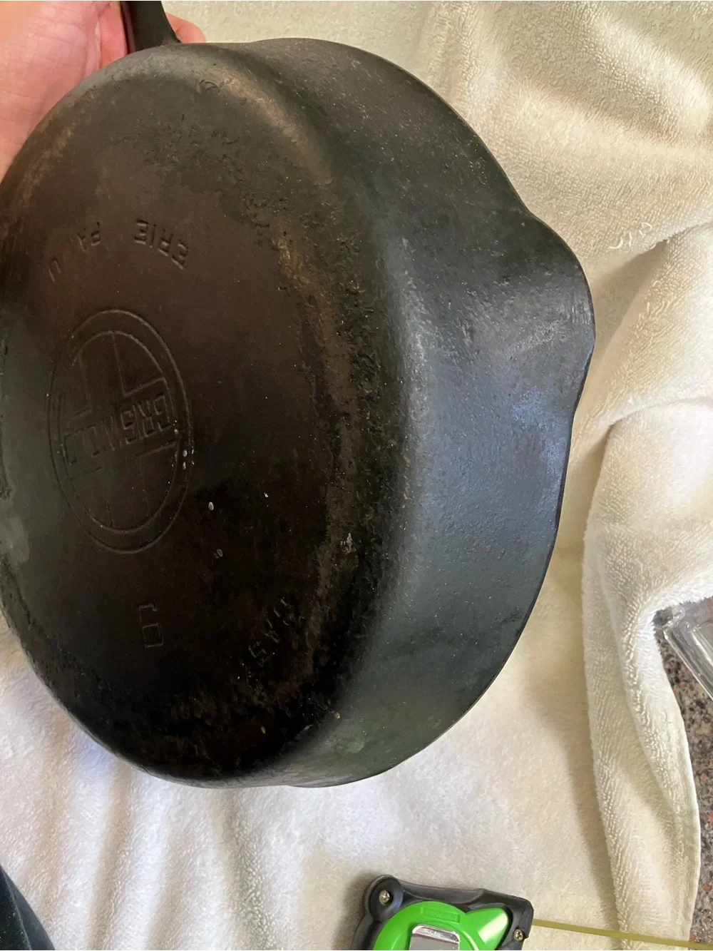 Antique Griswold #9 Cast Iron Skillet frying pan